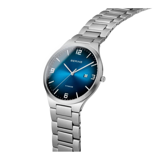 Preview: Bering Herrenuhr Titanium Datum Saphirglas 40mm Blau 15240-777