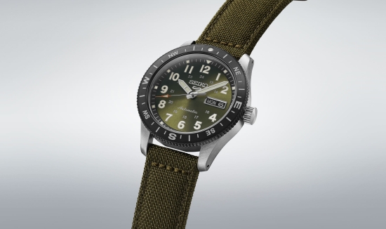 Preview: Seiko 5 Sports Field Herrenuhr Automatik Tag Datum Nylon Grün HDB008K1