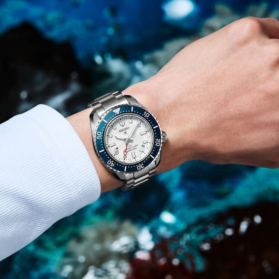 Preview: Seiko Prospex Automatik GMT Herrenuhr Taucher Saphirglas 42mm SPB519J1