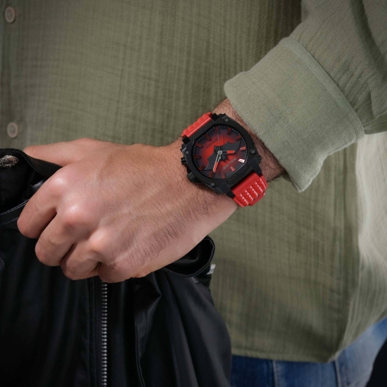 Police x Batman Herrenuhr Rot Limited Edition 45mm PEWGD0022604