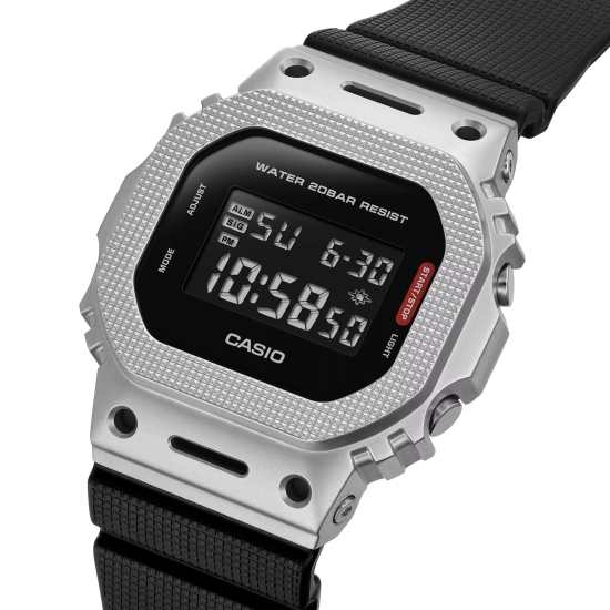 Preview: Casio G-SHOCK G-Steel Herrenuhr Digital Schwarz Licht GM-5600M-1ER