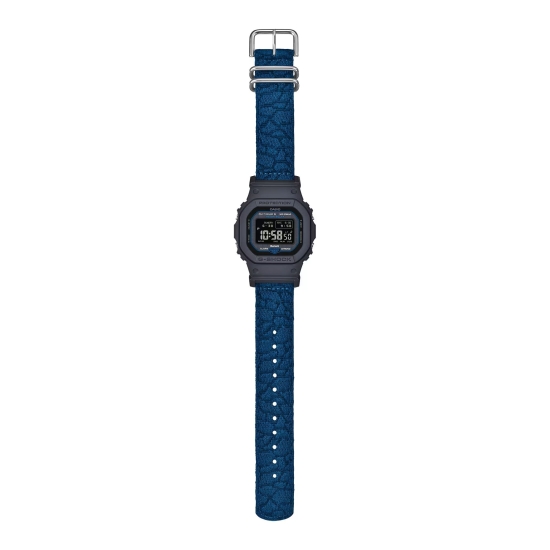 Preview: Casio G-SHOCK Herrenuhr Digital Funk Solar Blau Textilband GW-BX5600CBG-2ER