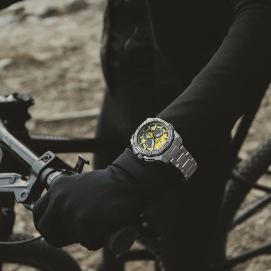 Festina Chrono Bike 2025 Herrenuhr Datum Gelb 20BAR 46mm F20724/4