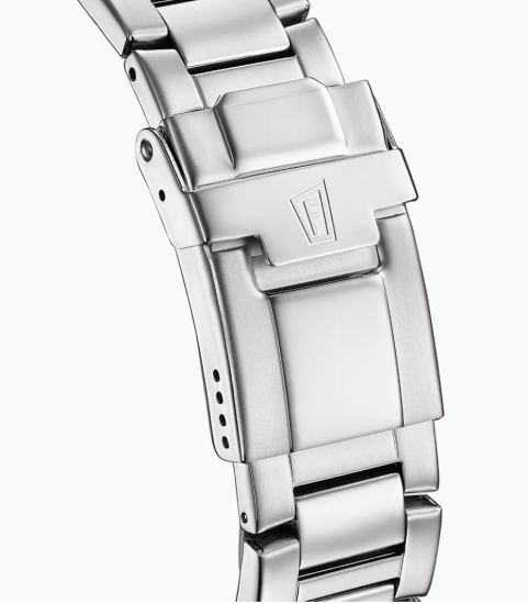 Preview: Festina Herrenuhr Chrono Bullhead Datum Blau 10BAR 45mm F20743/1