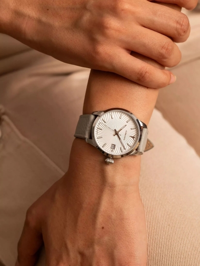 Preview: Junkers Damenuhr Victoria Datum Saphirglas Leder Grau 970.02.03