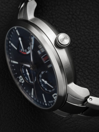 UMR Ruhla Herrenuhr Automatik Gangreserve Tagesanzeige Blau Limitiert 80272M