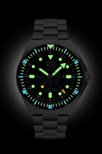 UMF Ruhla Herrenuhr Automatik GMT Schwarz 46mm Limited 1932M-2