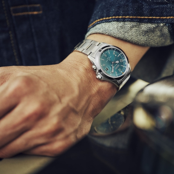 Seiko Prospex Alpinist Automatik Herrenuhr Saphirglas Blau 39,5mm SPB503J1