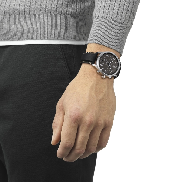 Tissot Herrenuhr Chrono XL Schwarz Leder T116.617.16.062.00
