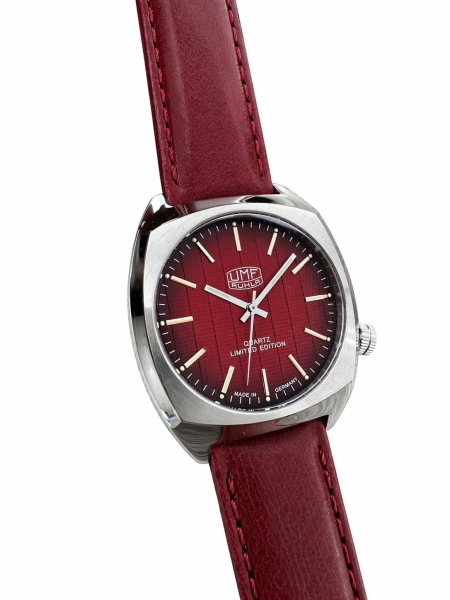 UMF Ruhla Herrenuhr Quarz Edelstahl Saphirglas Rot Limited Edition 1466-5